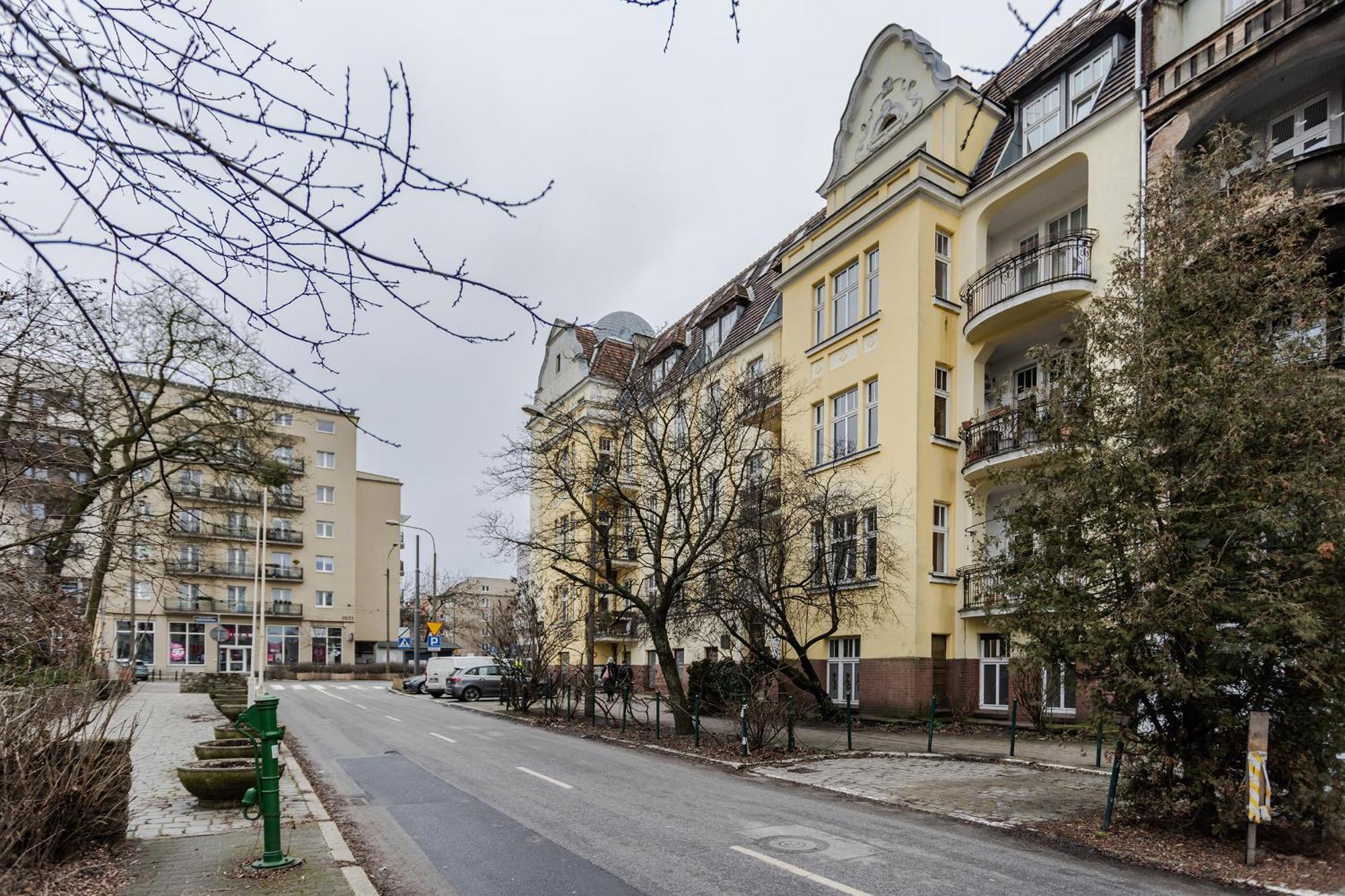 Nowoczesne I Stylowe Studia Very Berry W Poznaniu By Noclegi Renters Poznań Exterior foto