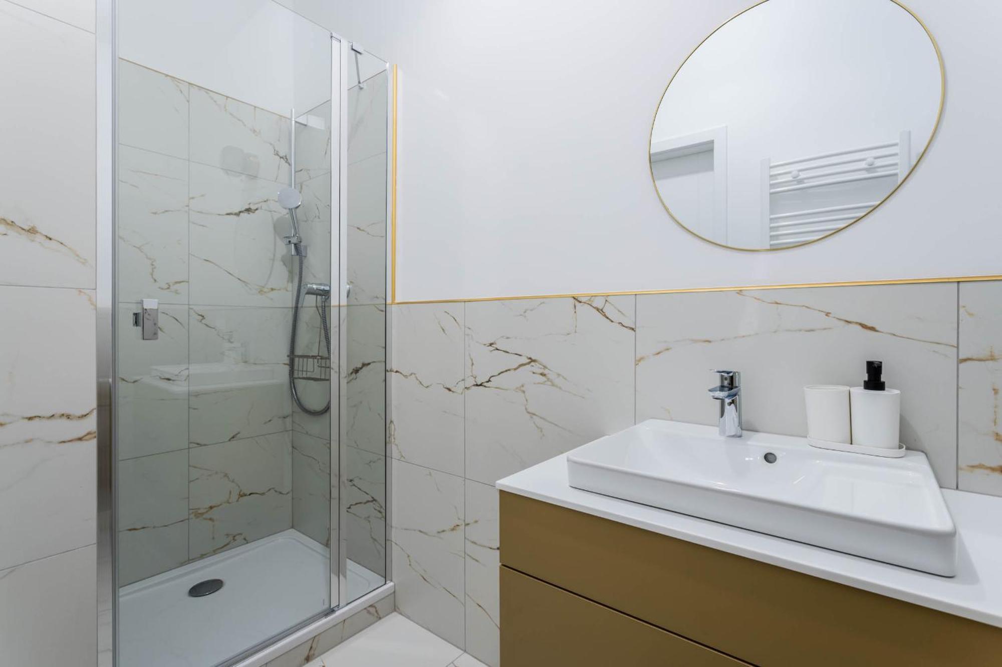 Nowoczesne I Stylowe Studia Very Berry W Poznaniu By Noclegi Renters Poznań Exterior foto