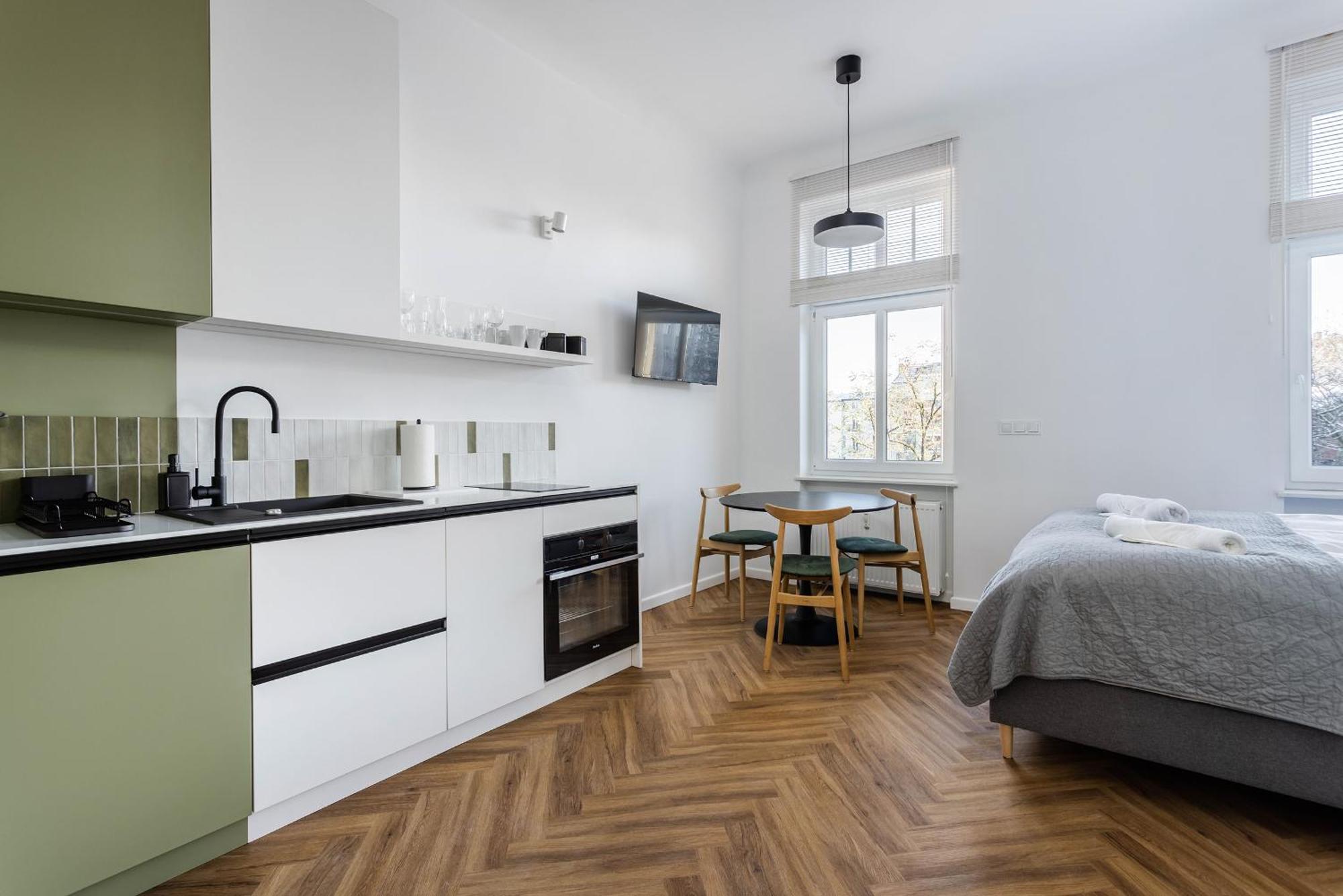 Nowoczesne I Stylowe Studia Very Berry W Poznaniu By Noclegi Renters Poznań Exterior foto