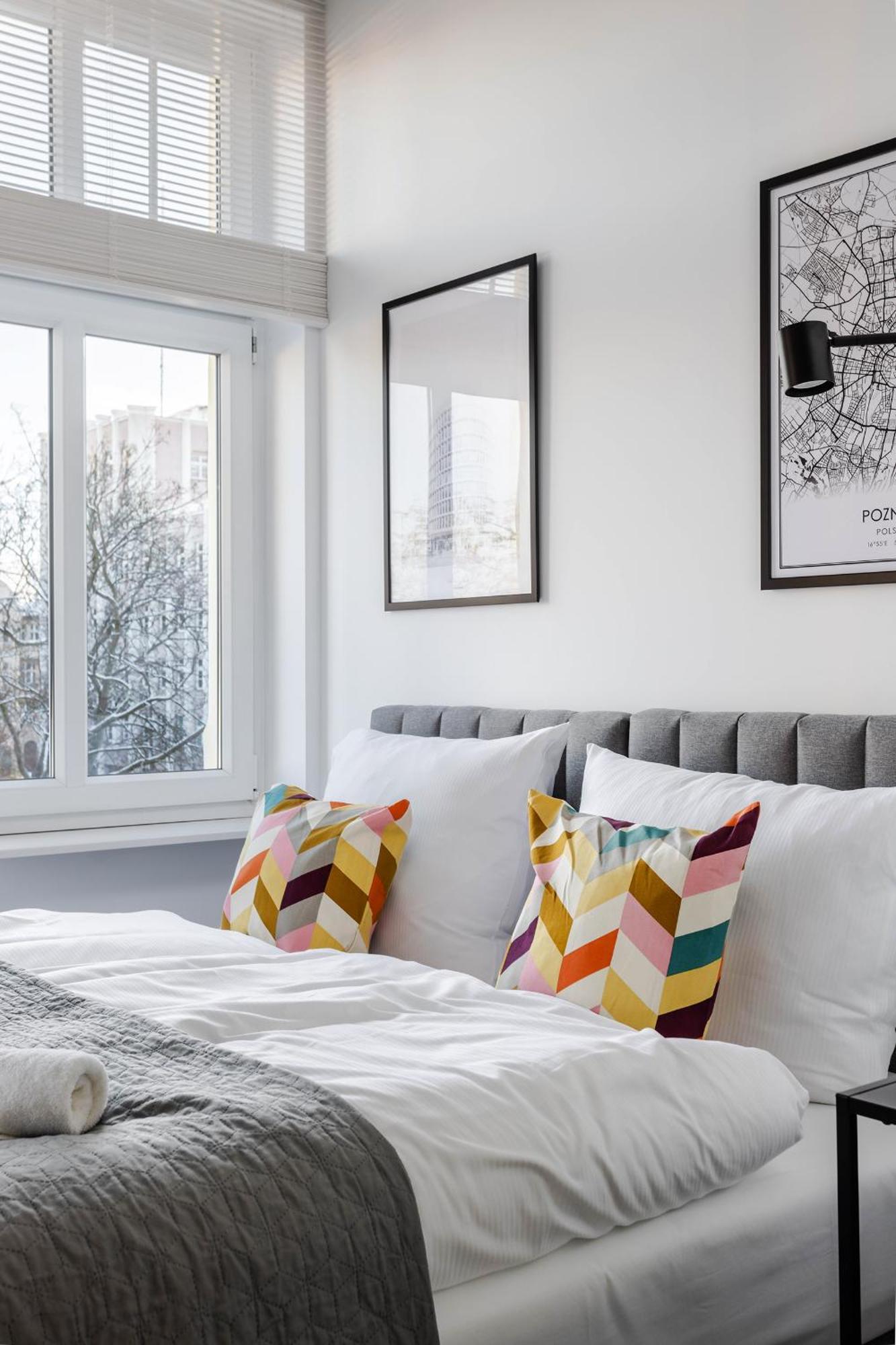 Nowoczesne I Stylowe Studia Very Berry W Poznaniu By Noclegi Renters Poznań Exterior foto